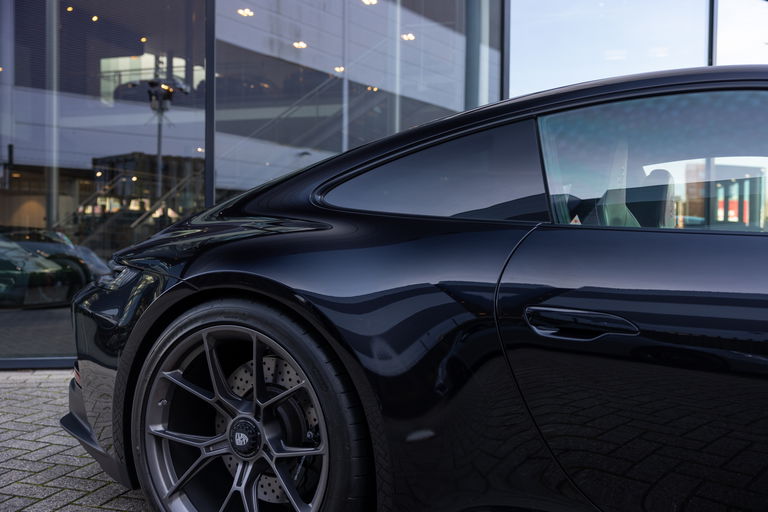 Porsche 992 GT3 Touring