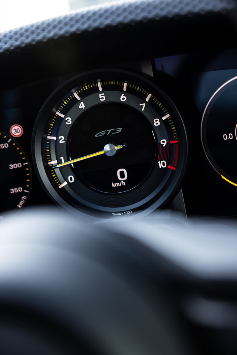 Porsche 992 GT3 Touring