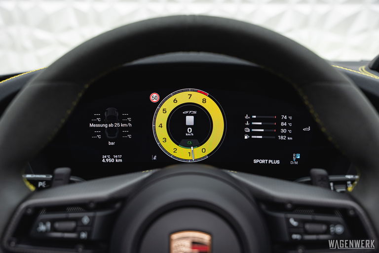 Porsche 992.2 Carrera 4 GTS