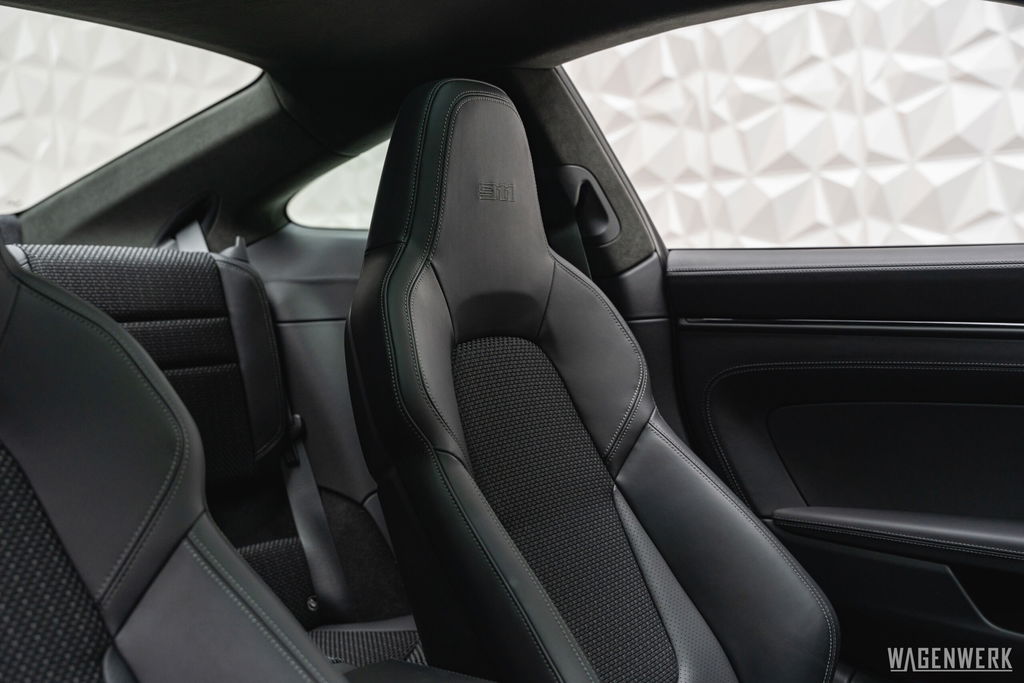 Porsche 992 Carrera T