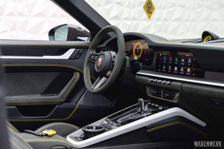 Porsche 992.2 Carrera 4 GTS