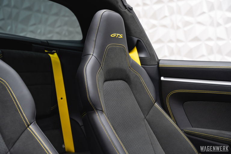 Porsche 992.2 Carrera 4 GTS