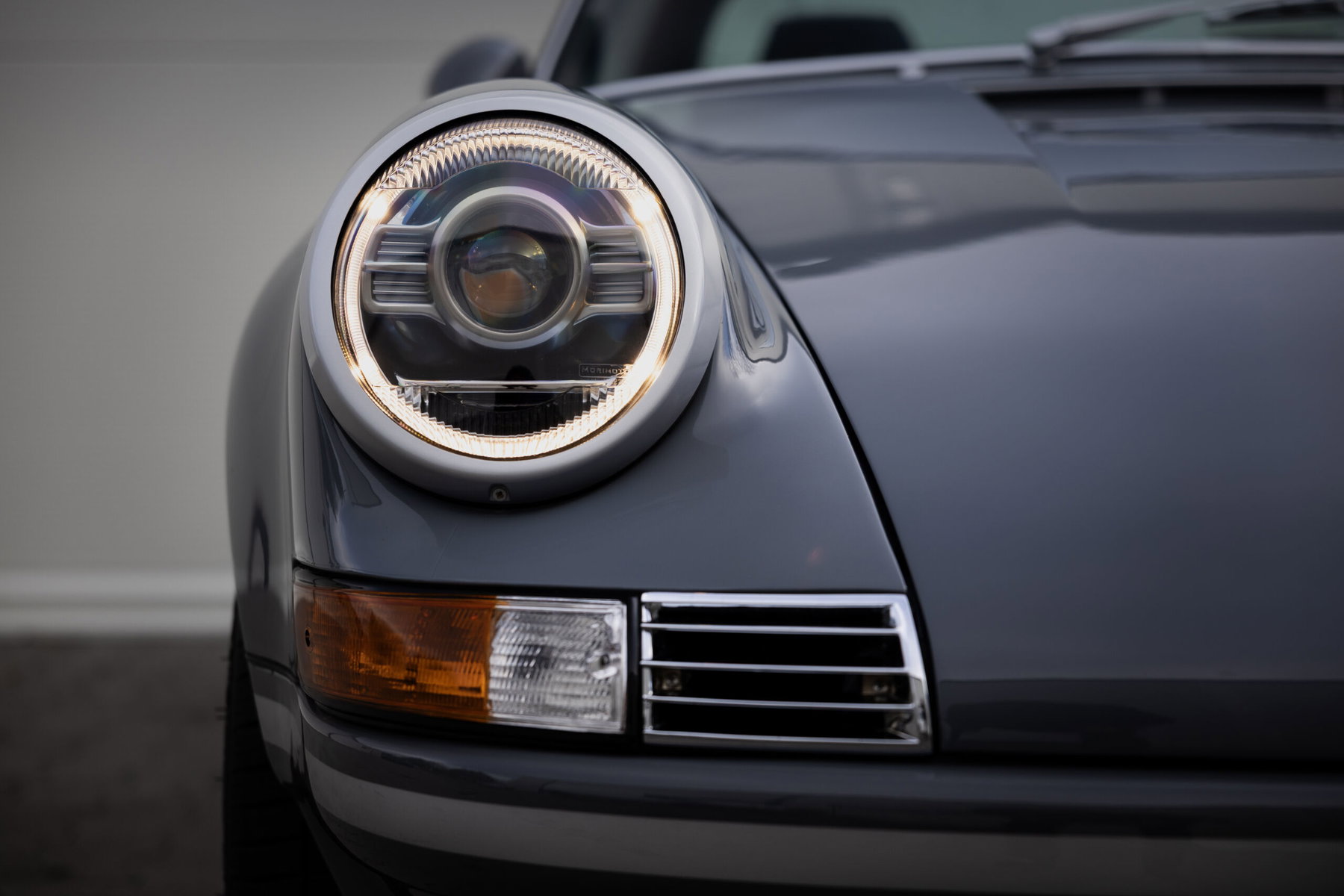 Porsche 911 Backdate 1991 - elferspot.com - Marketplace for