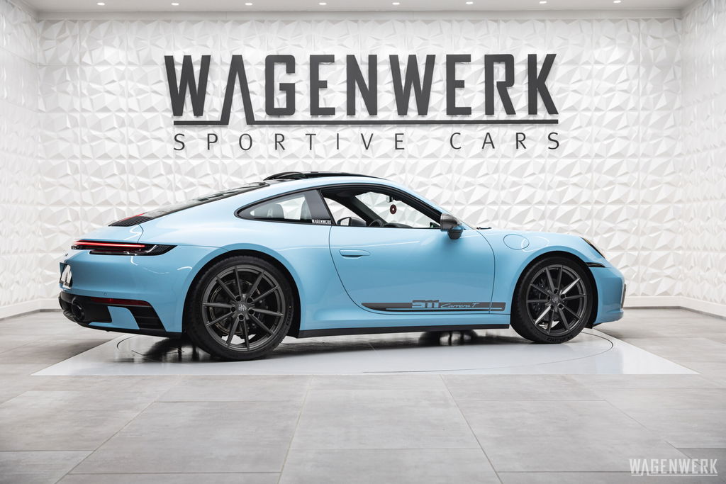 Porsche 992 Carrera T