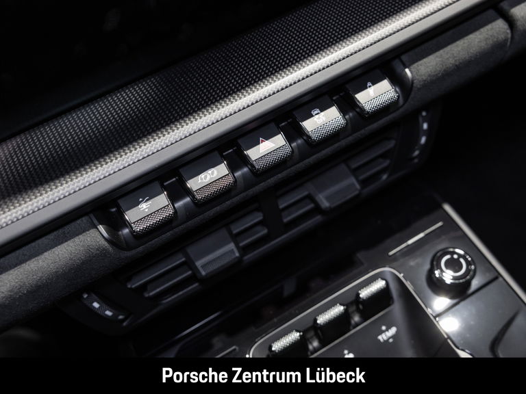 Porsche 992.2 Carrera 4 GTS