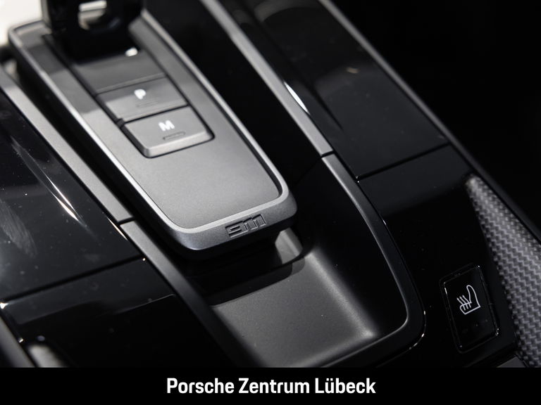 Porsche 992.2 Carrera 4 GTS