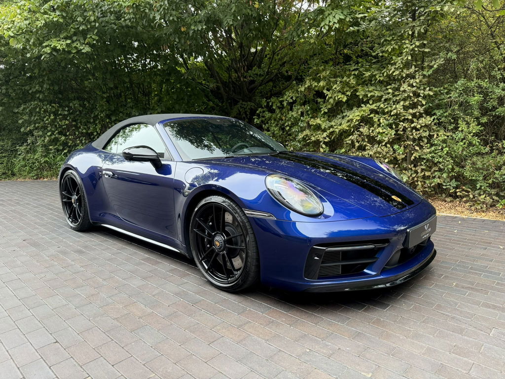 Porsche 992 Carrera GTS