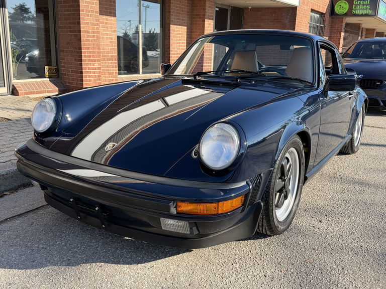 Porsche 911 Carrera 3.2