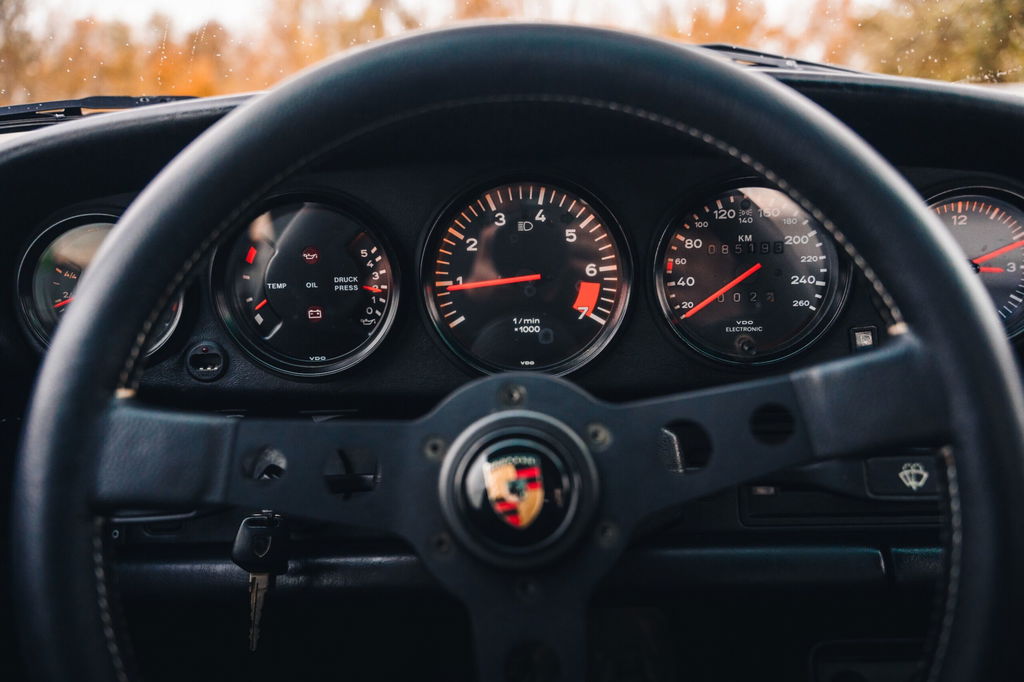 Porsche 911 Carrera 3.2