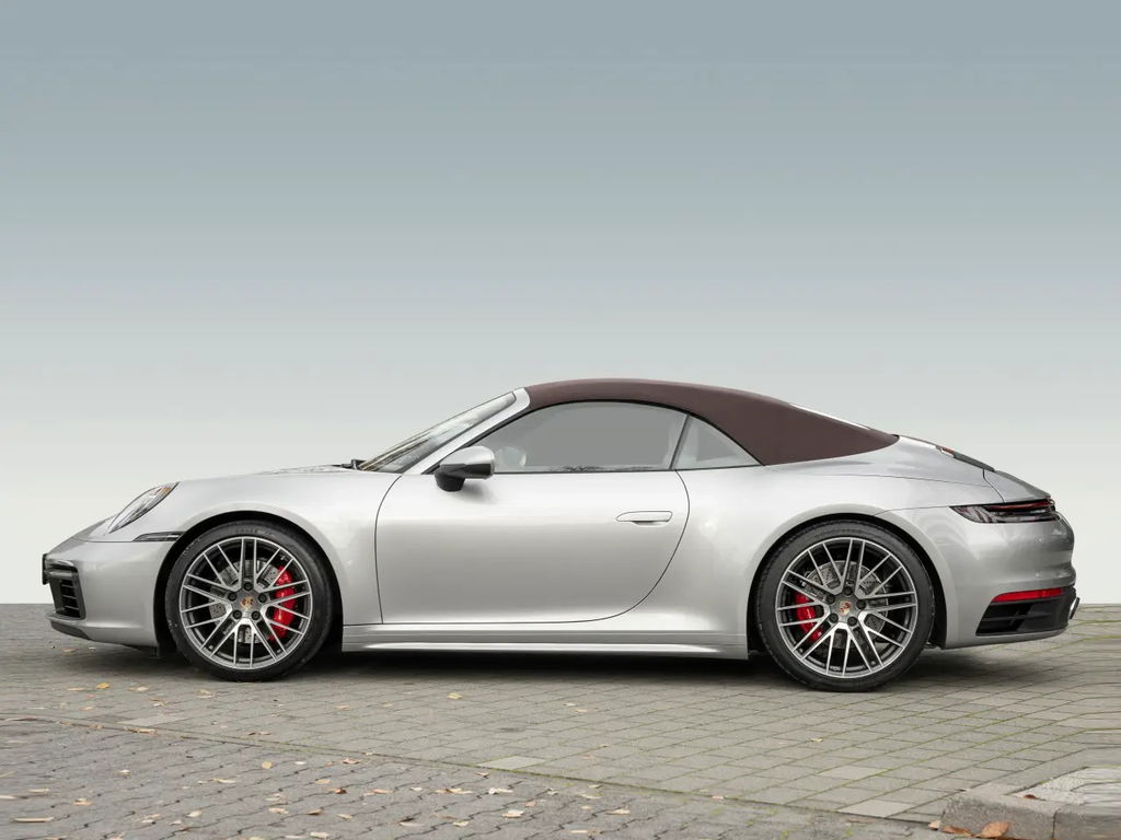 Porsche 992 Carrera 4S