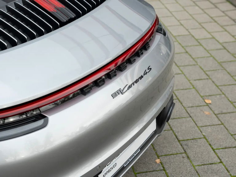 Porsche 992 Carrera 4S