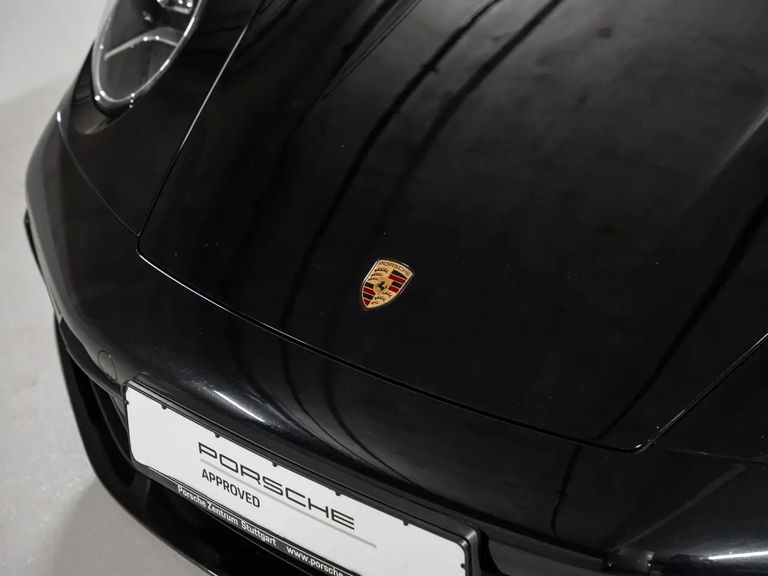 Porsche 992 Carrera