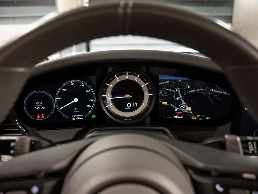 Porsche 992 Carrera 4S