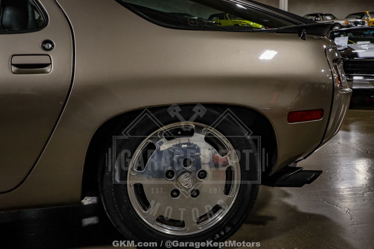 Porsche 928 S