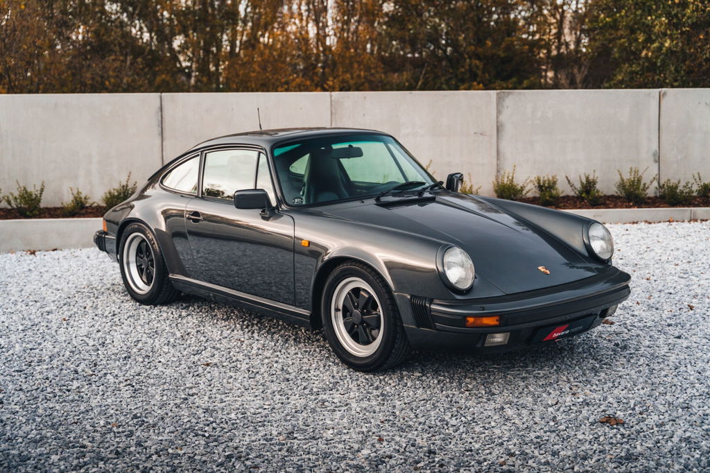 Porsche 911 Carrera 3.2