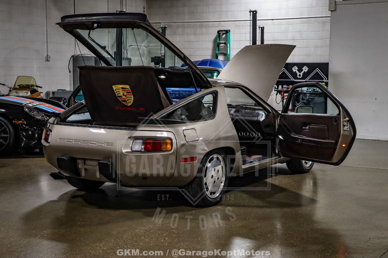 Porsche 928 S