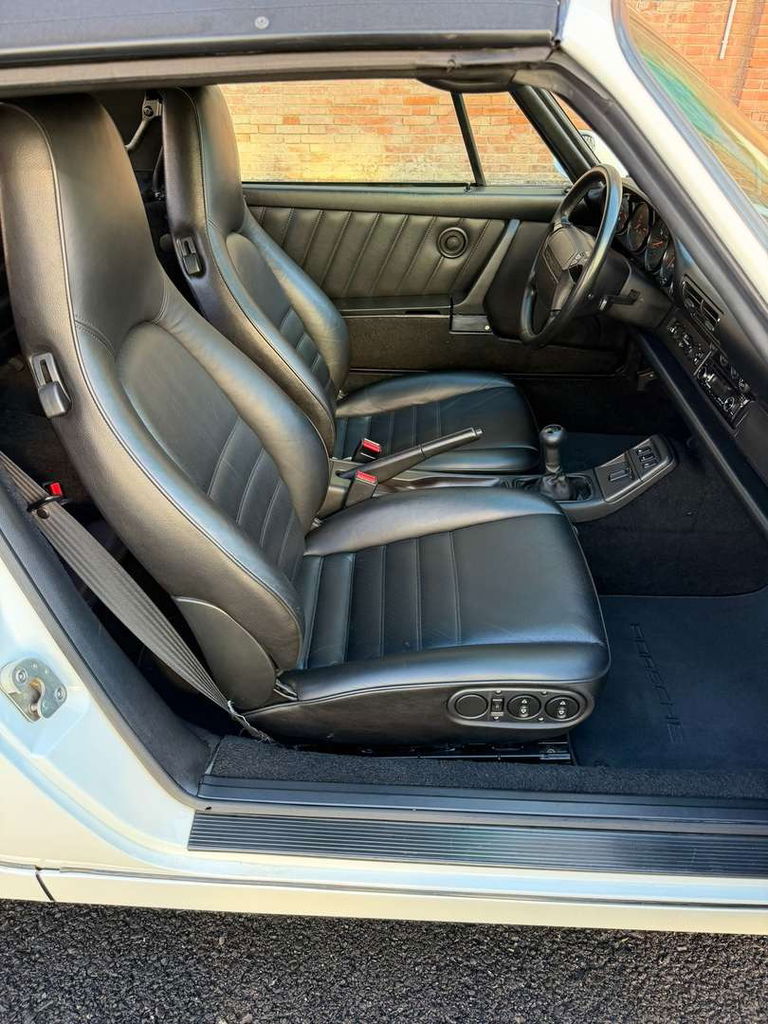 Porsche 964 Carrera 2