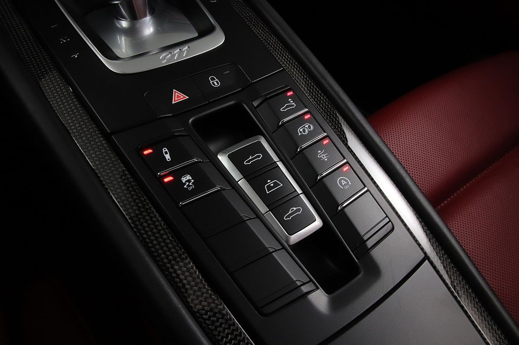 Porsche 991.2 Carrera 4 GTS