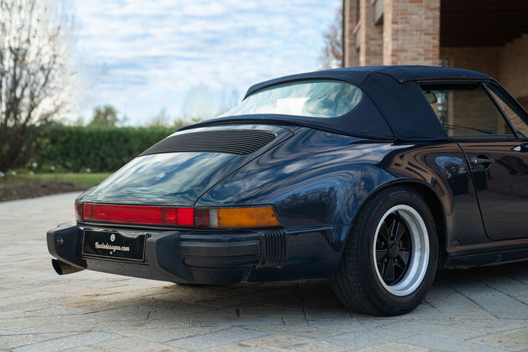 Porsche 911 Carrera 3.2