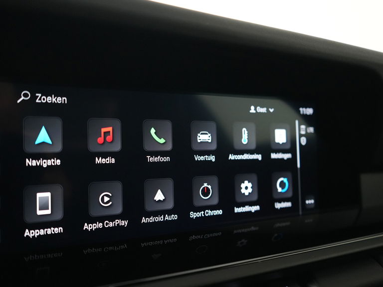 Porsche 992 Carrera 4 GTS