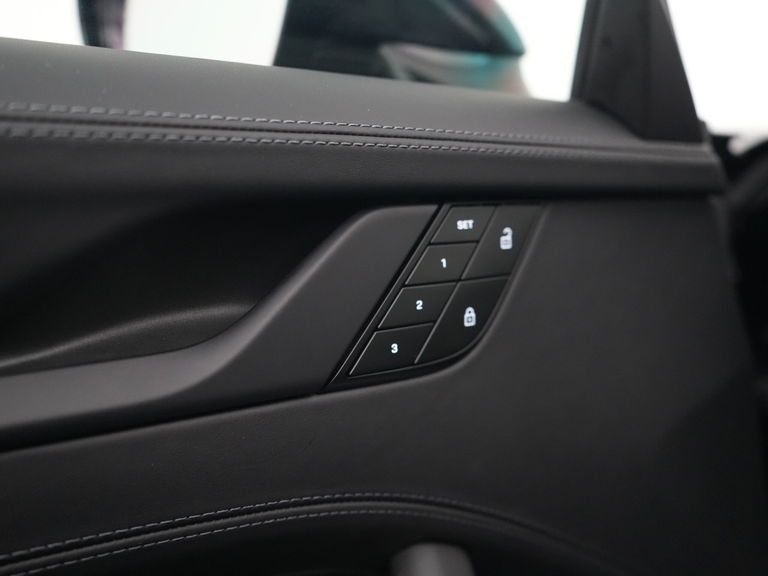 Porsche 992 Carrera 4 GTS