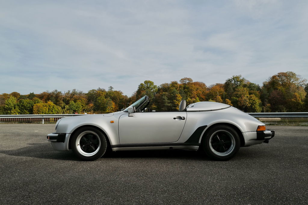 Porsche 911 Carrera 3.2 Speedster
