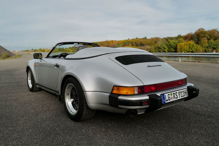 Porsche 911 Carrera 3.2 Speedster
