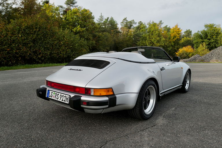 Porsche 911 Carrera 3.2 Speedster