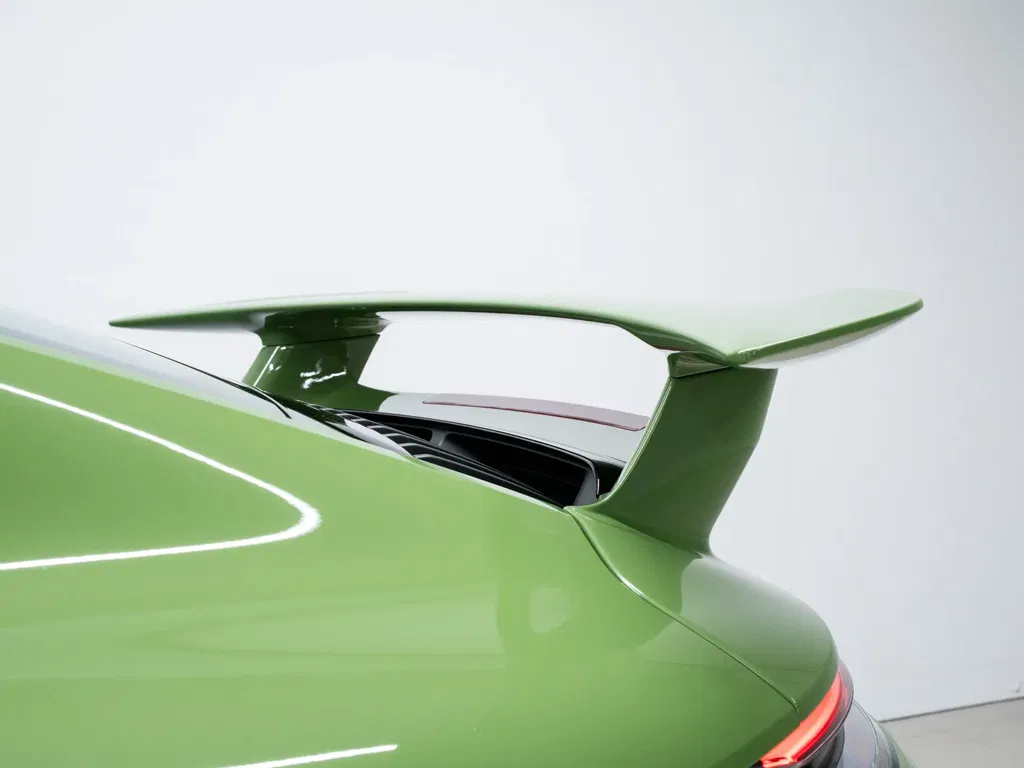 Porsche 992 Carrera GTS