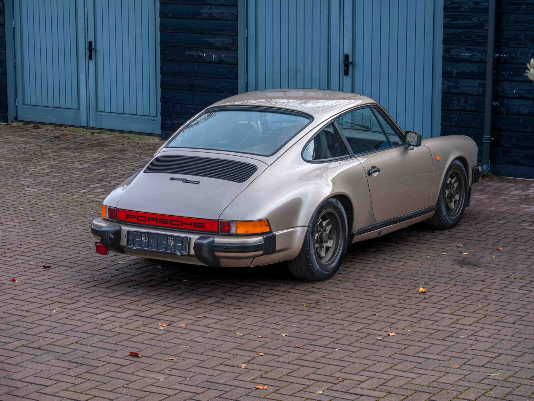 Porsche 911 SC 1982 - elferspot.com - Marketplace for Porsche