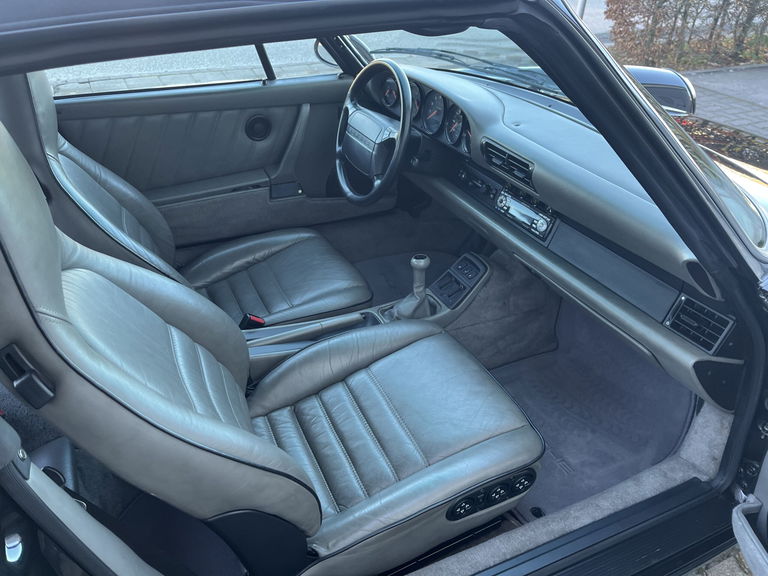 Porsche 964 Carrera 4