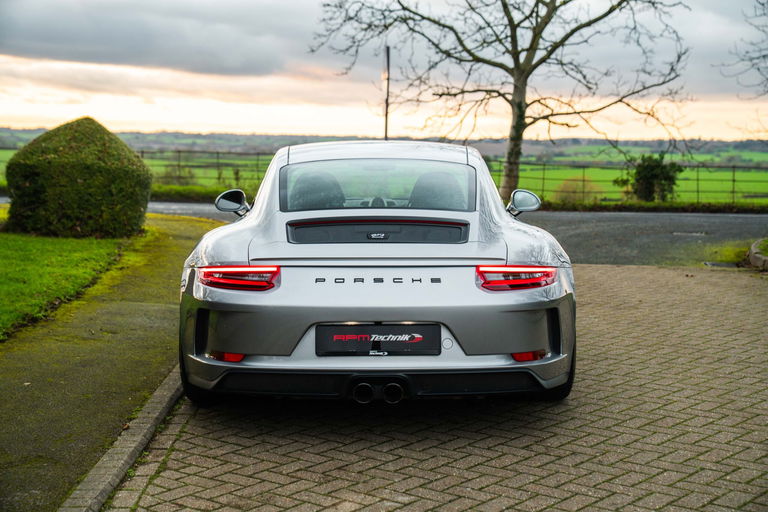 Porsche 991 GT3 Touring