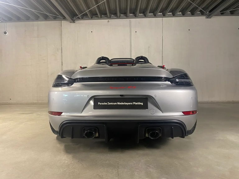 Porsche 718 Spyder RS