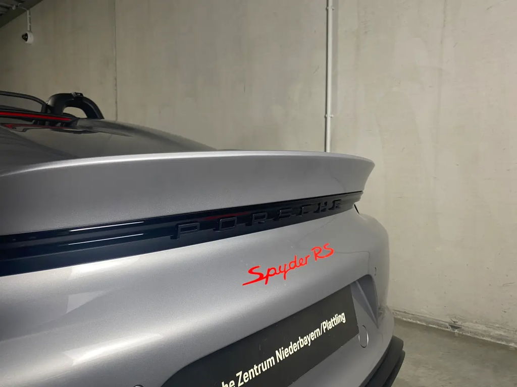 Porsche 718 Spyder RS