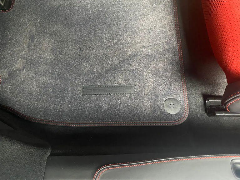 Porsche 718 Spyder RS