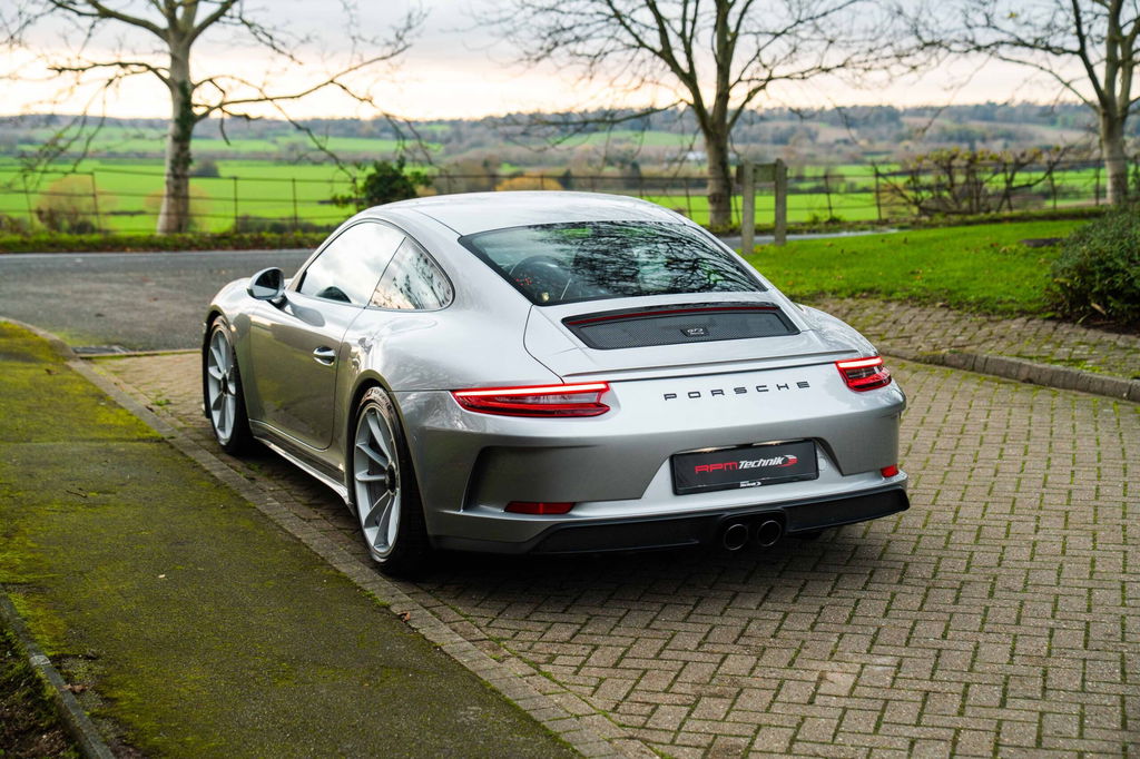 Porsche 991 GT3 Touring