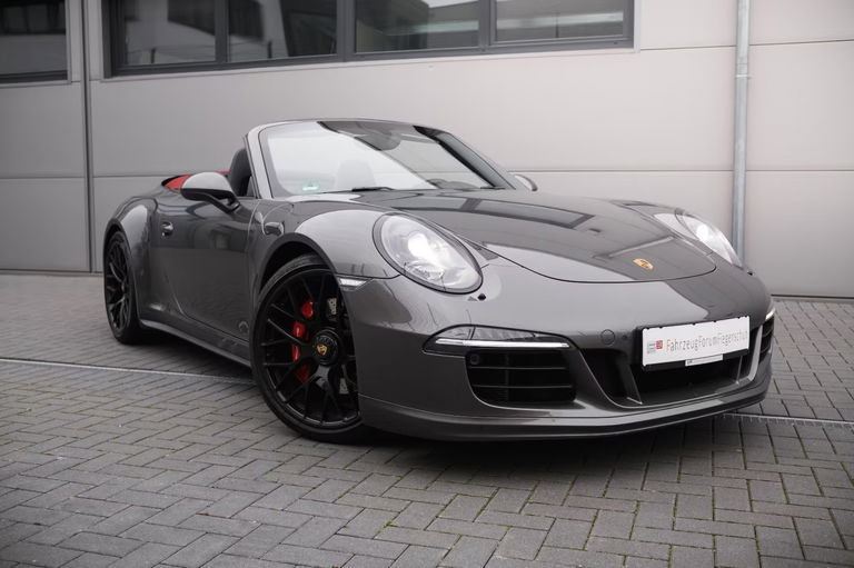 Porsche 991 Carrera GTS