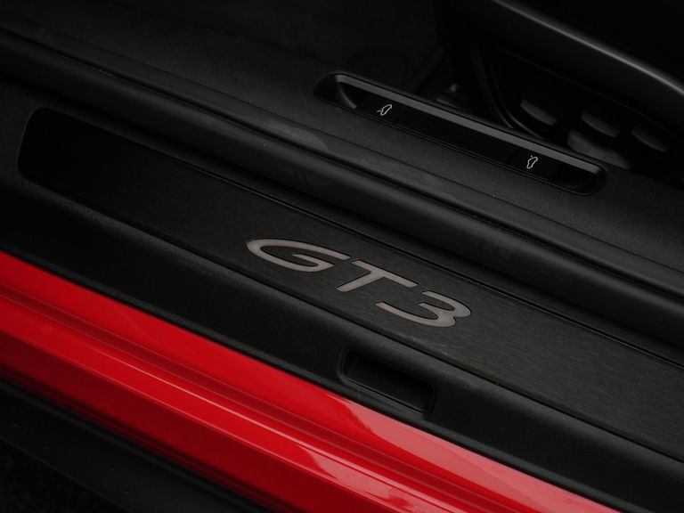 Porsche 992 GT3 Touring