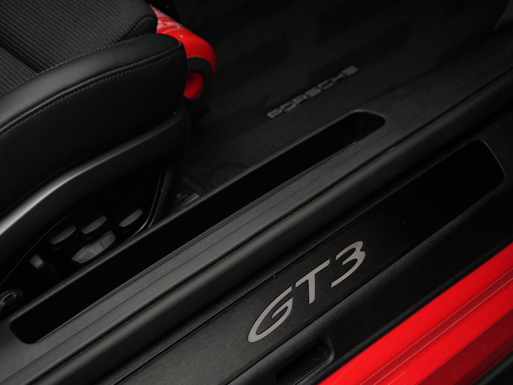 Porsche 992 GT3 Touring