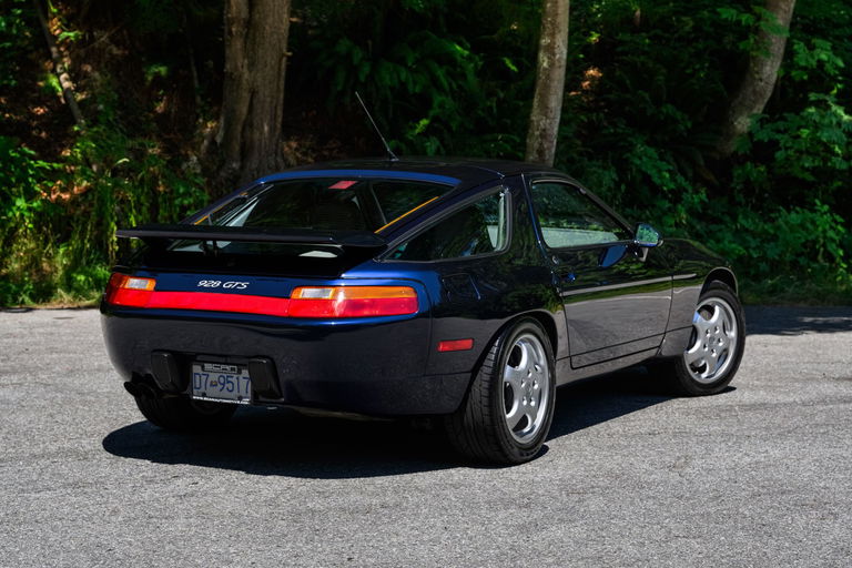 Porsche 928 GTS