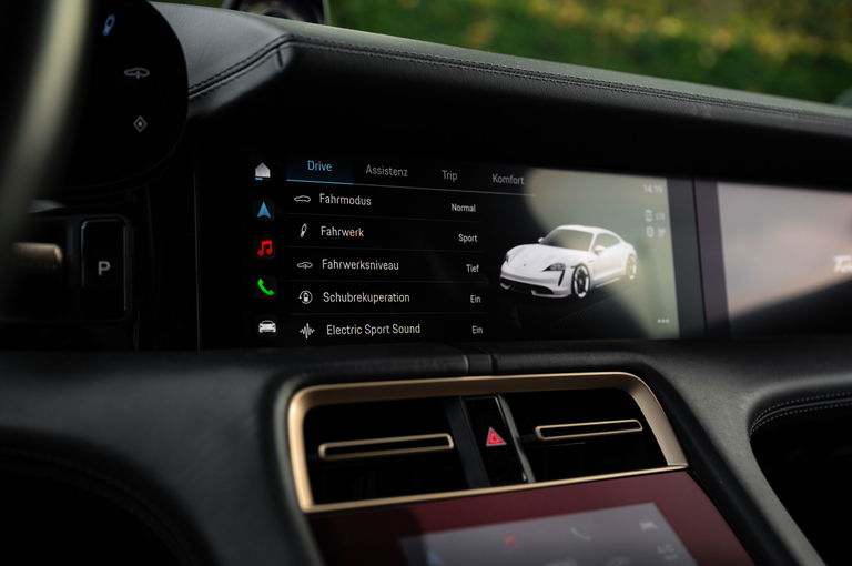 Porsche Taycan Turbo