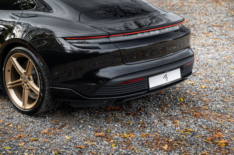 Porsche Taycan Turbo