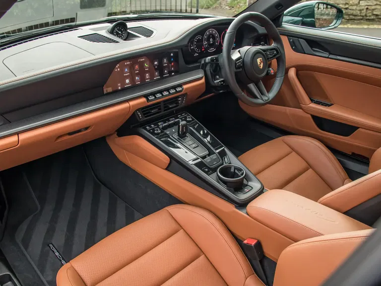 Porsche 992.2 Carrera