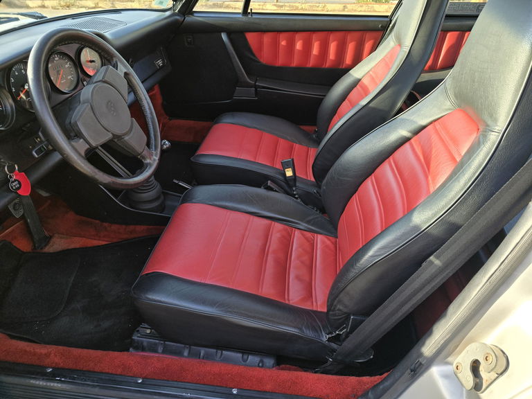 Porsche 911 Carrera (US)