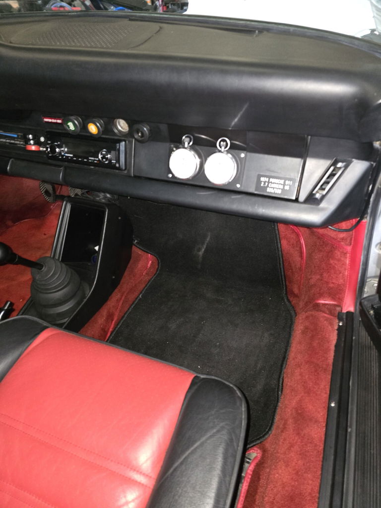 Porsche 911 Carrera (US)