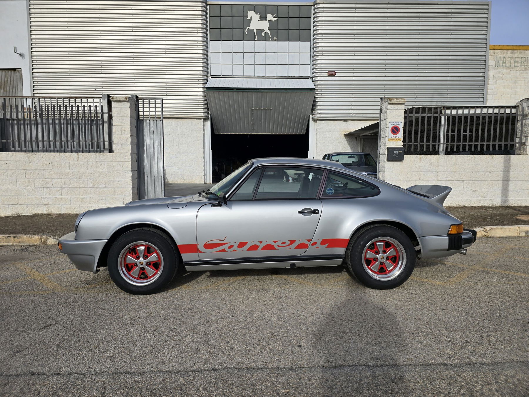 Porsche 911 Carrera (US) 1974 - elferspot.com - Marketplace for