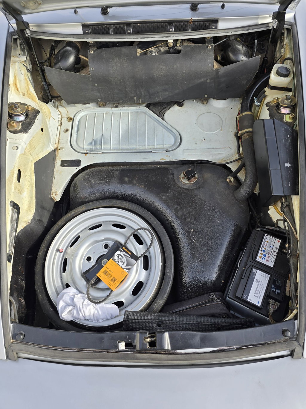 Porsche 911 Carrera (US)