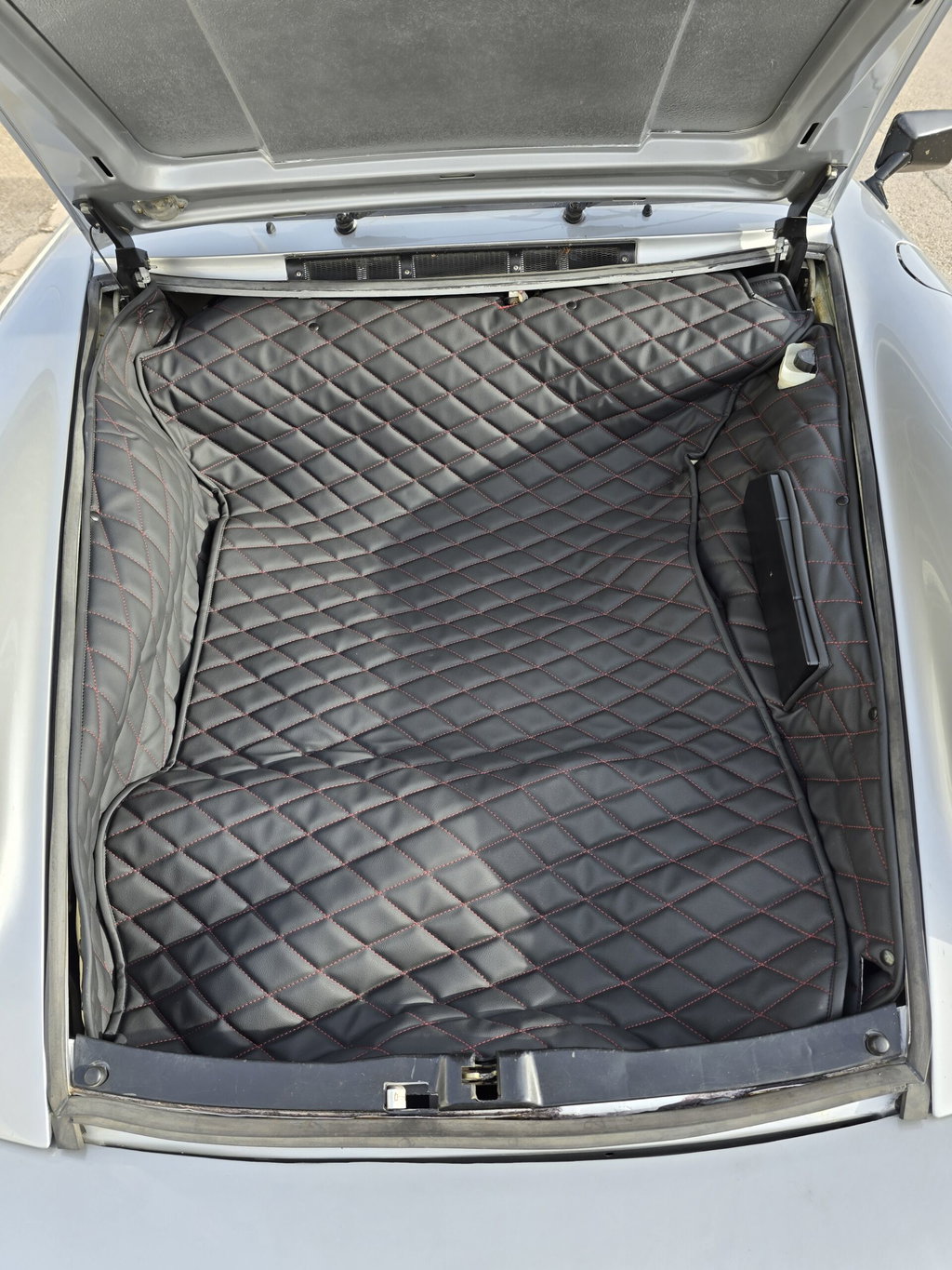 Porsche 911 Carrera (US)