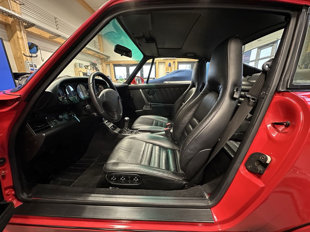 Porsche 964 Carrera 4 WTL