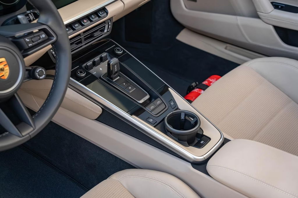 Porsche 992 Heritage Design Edition